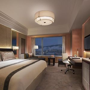 Deluxe Zimmer mit Kingsize-Bett